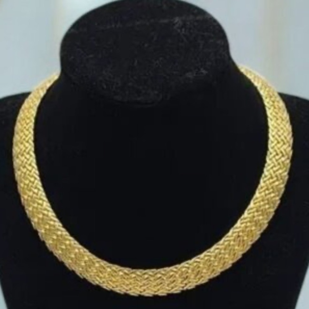 Mesh Wide Collar gold tone Necklace 18’ - Picture 6 of 6